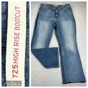 Levi's 725 High Rise Bootcut Jeans Women 33(31X27 1/2) Blue medium wash Denim